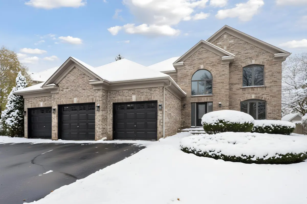 639 Carver Bluffs Pkwy, Carver, MN 55315