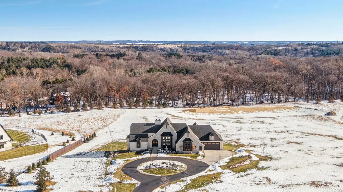 5671 Oakridge TRL S, Afton, MN 55001
