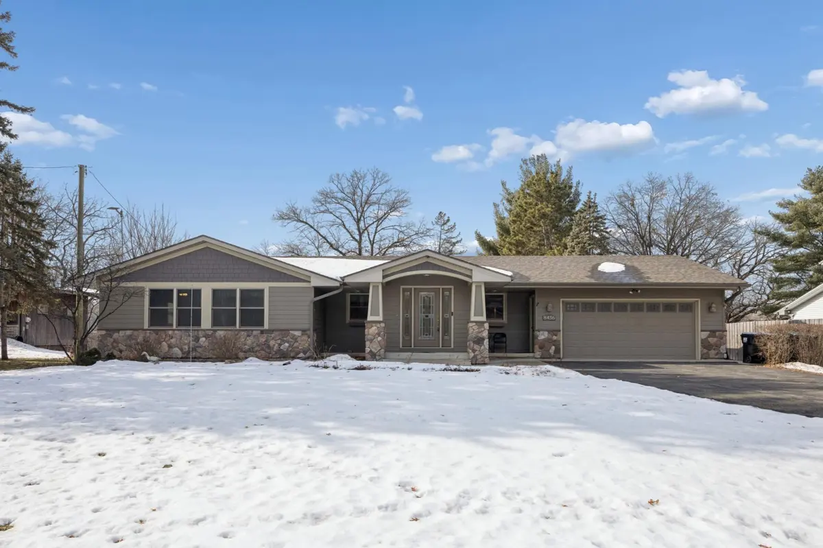 8456 Mississippi BLVD NW, Coon Rapids, MN 55433