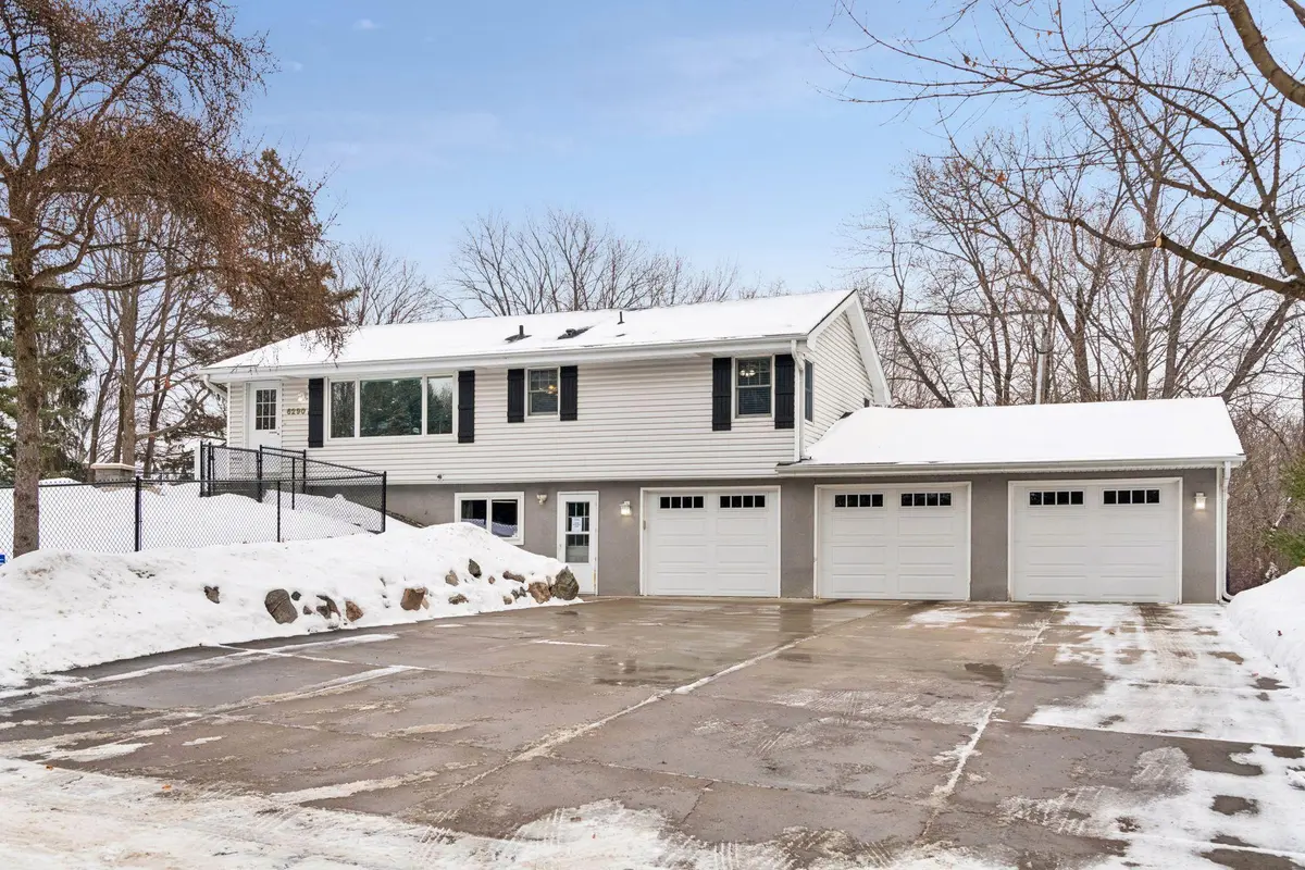 6290 Yucca LN N, Maple Grove, MN 55311