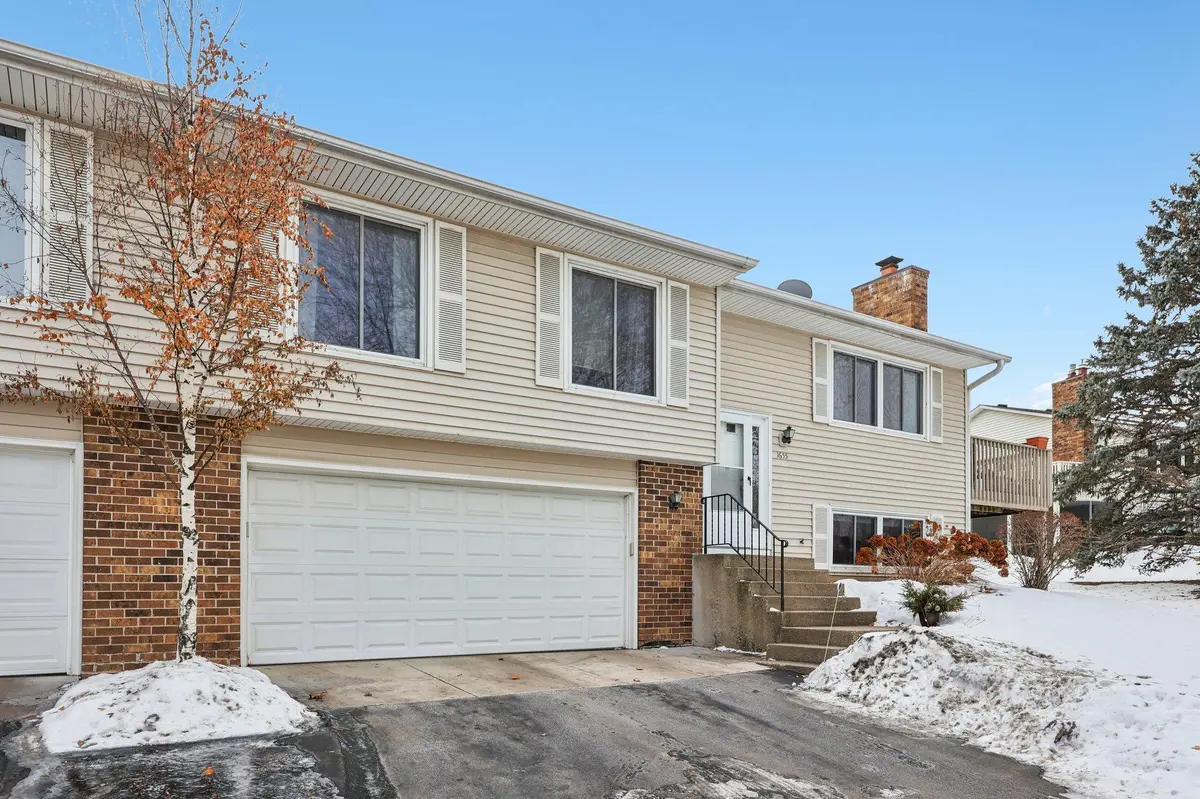 1655 W 140th ST, Burnsville, MN 55337