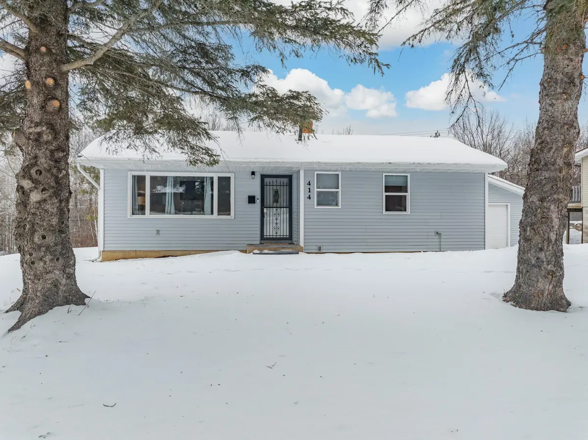 414 9th ST NE, Chisholm, MN 55719