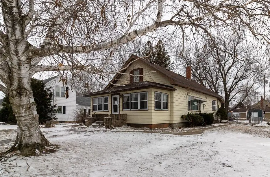 138 1st AVE SW, Winnebago, MN 56098