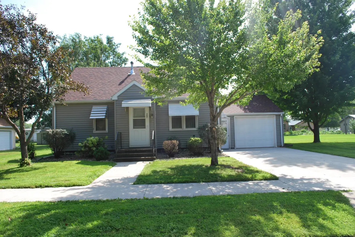 307 S Main ST, Sherburn, MN 56171