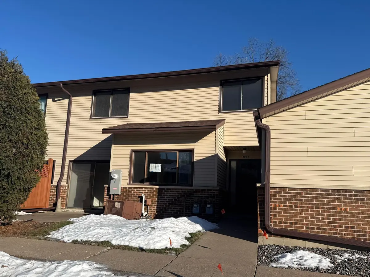 4088 Foss RD #137, Saint Anthony, MN 55421