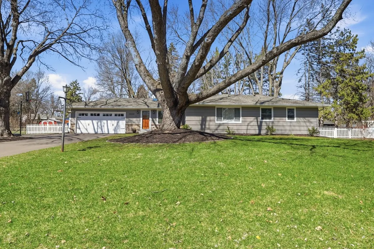 15520 2nd AVE N, Plymouth, MN 55447