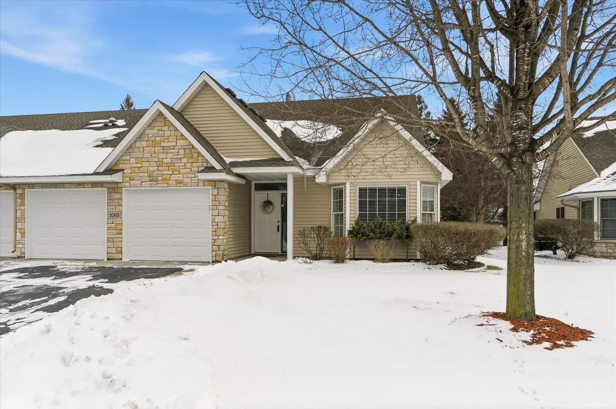 5265 141st ST N, Hugo, MN 55038
