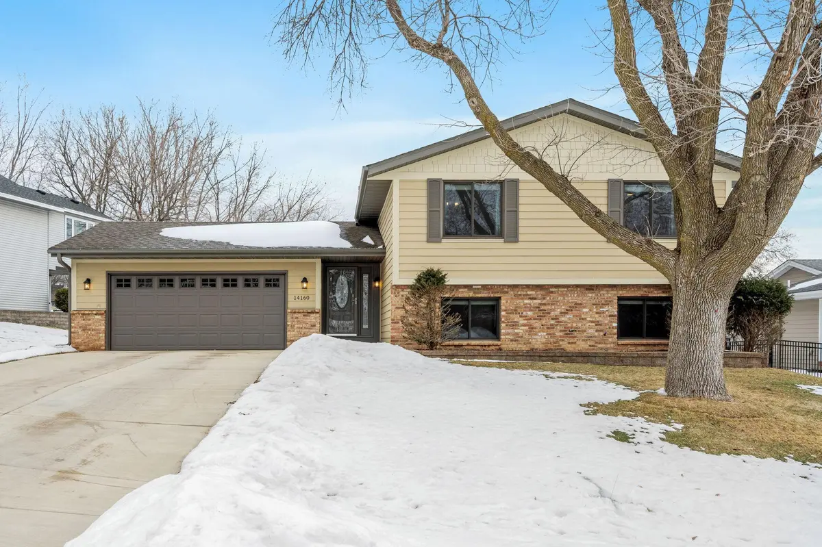 14160 Heritage CT, Apple Valley, MN 55124