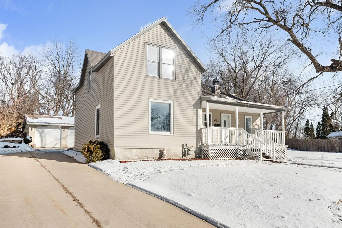 428 Glendale ST, Owatonna, MN 55060