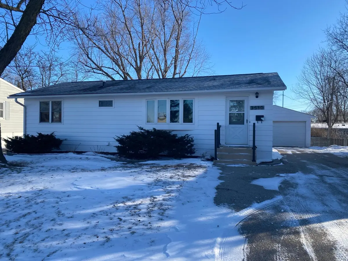 3610 21st AVE NW, Rochester, MN 55901