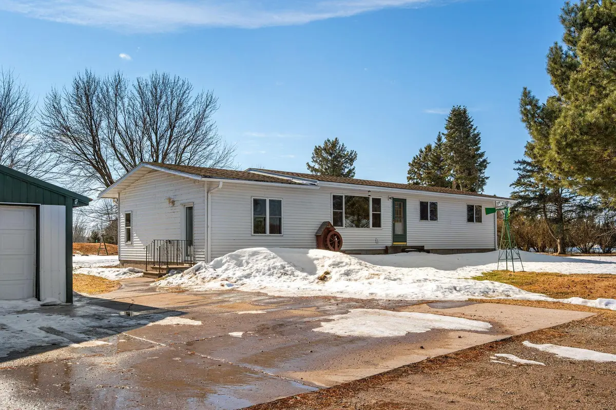 2565 195th AVE, Mora, MN 55051