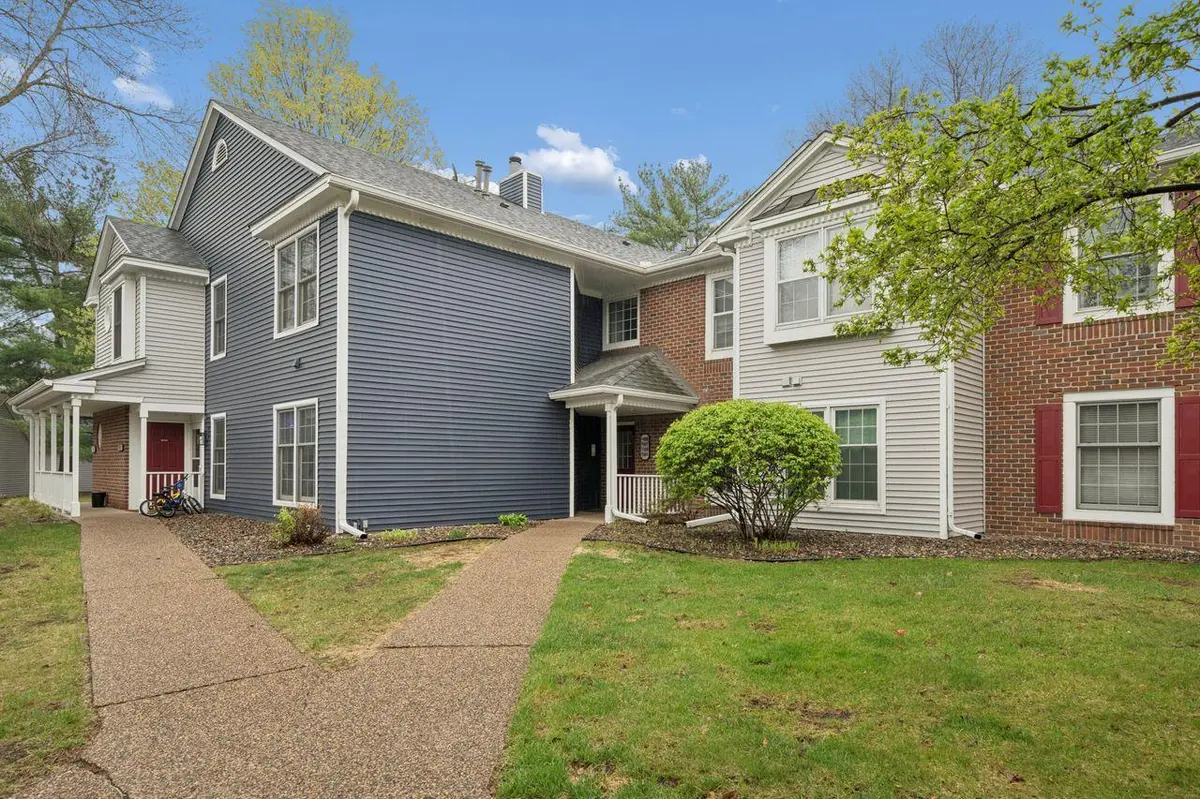 7455 W 110th ST, Bloomington, MN 55438