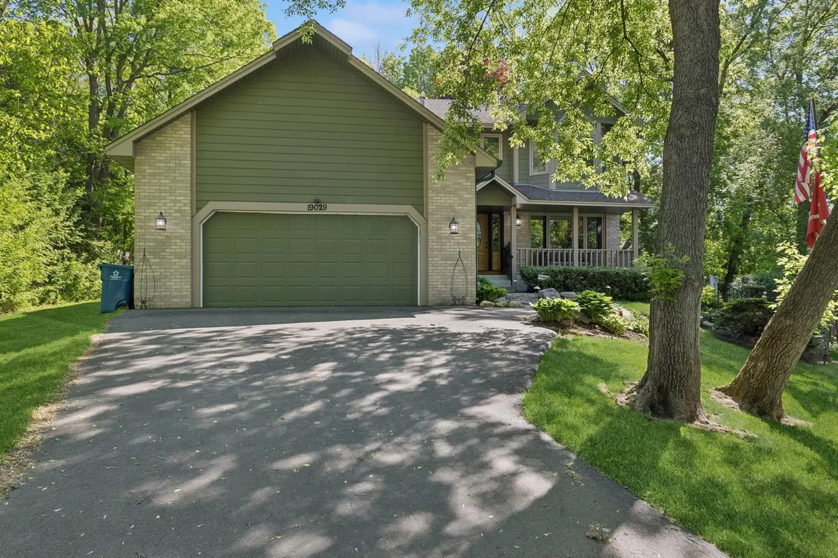 19029 Yale CIR NW, Elk River, MN 55330