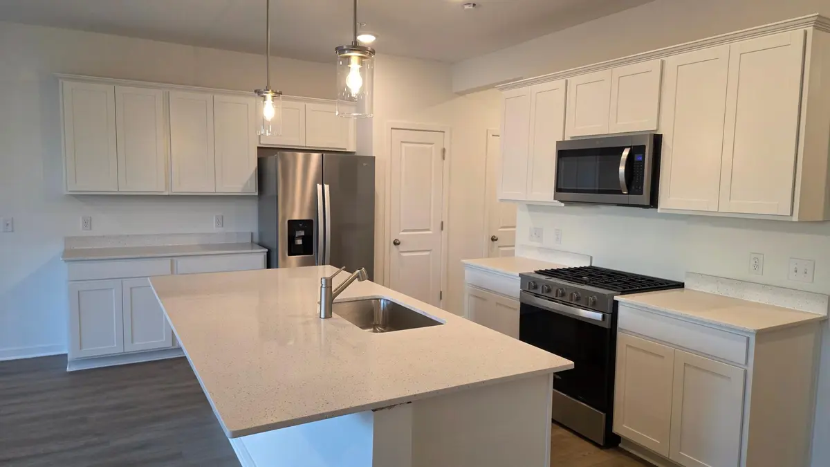 6280 Larkspur LN, Corcoran, MN 55340