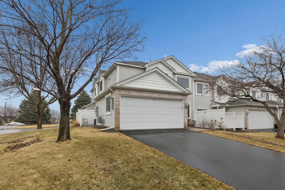 11492 Elmwood AVE N, Champlin, MN 55316