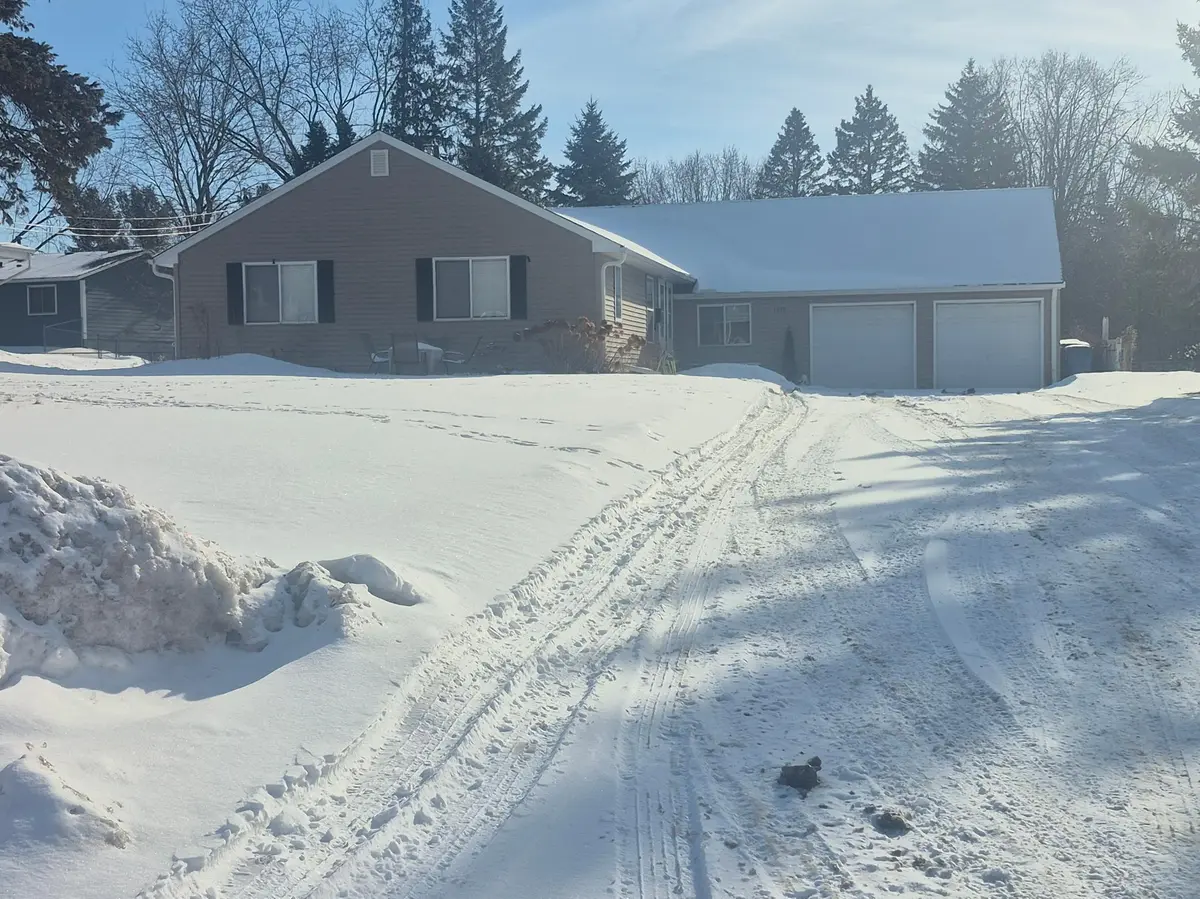 1620 Stillwater ST, White Bear Twp, MN 55110