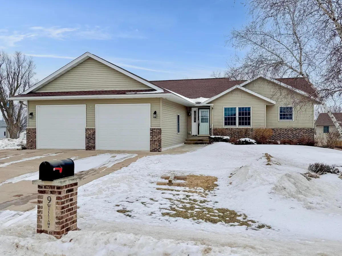 9 Williams ST, Lewiston, MN 55952