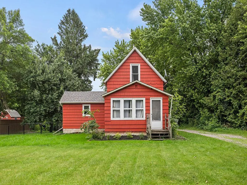 520 Old Main ST N, Cambridge, MN 55008