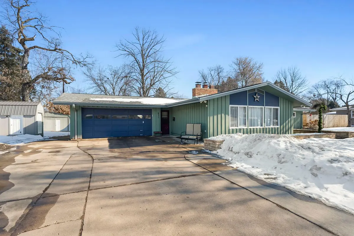 832 Birch ST S, Cambridge, MN 55008