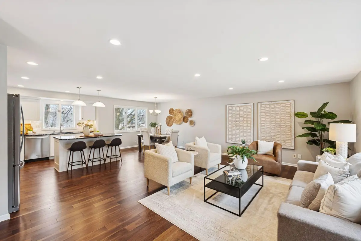 4321 Lancelot DR, Minnetonka, MN 55345