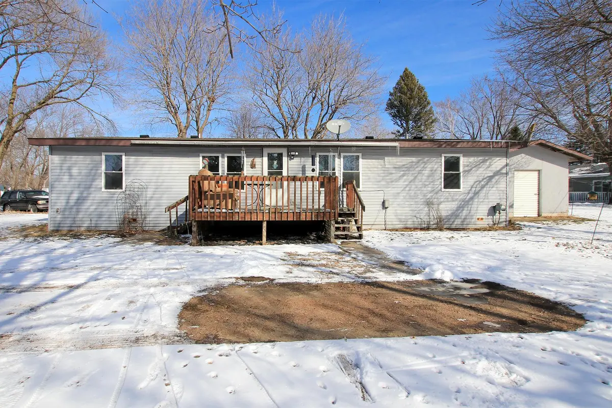 541 NW 3rd ST, Buffalo Lake, MN 55314