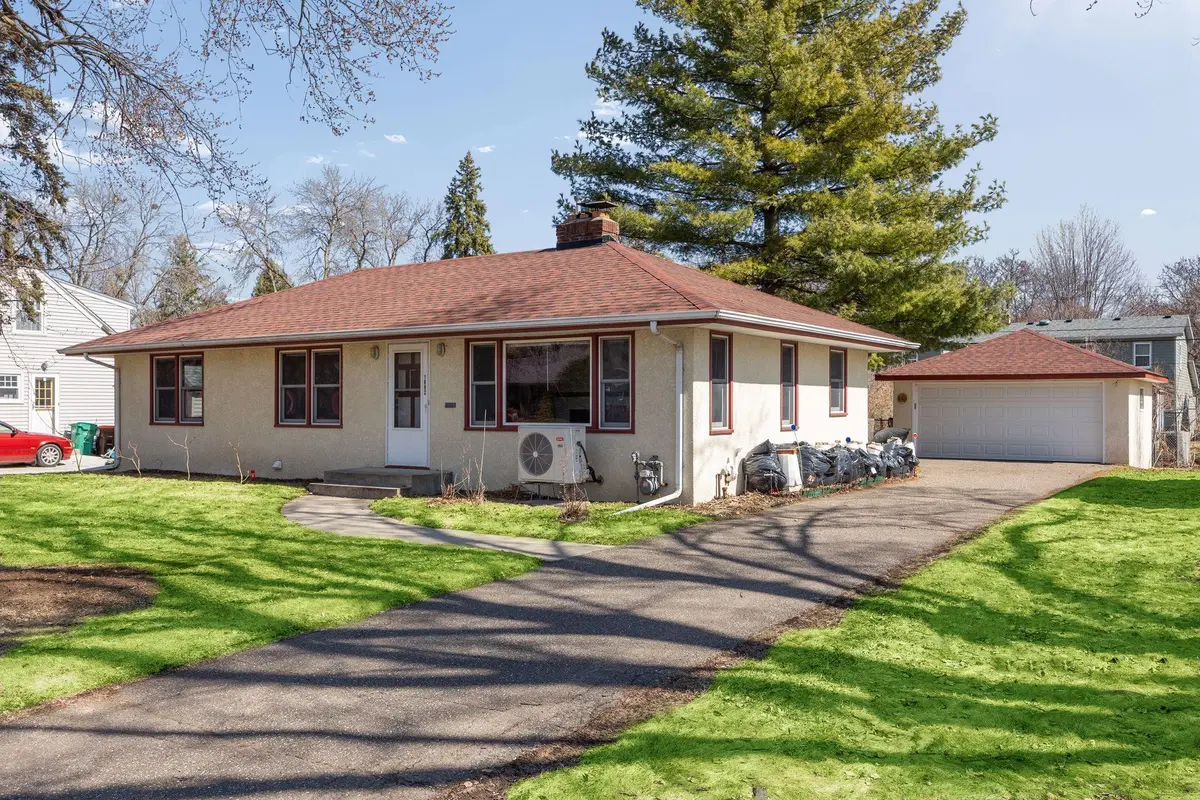 1892 Pascal ST, Falcon Heights, MN 55113