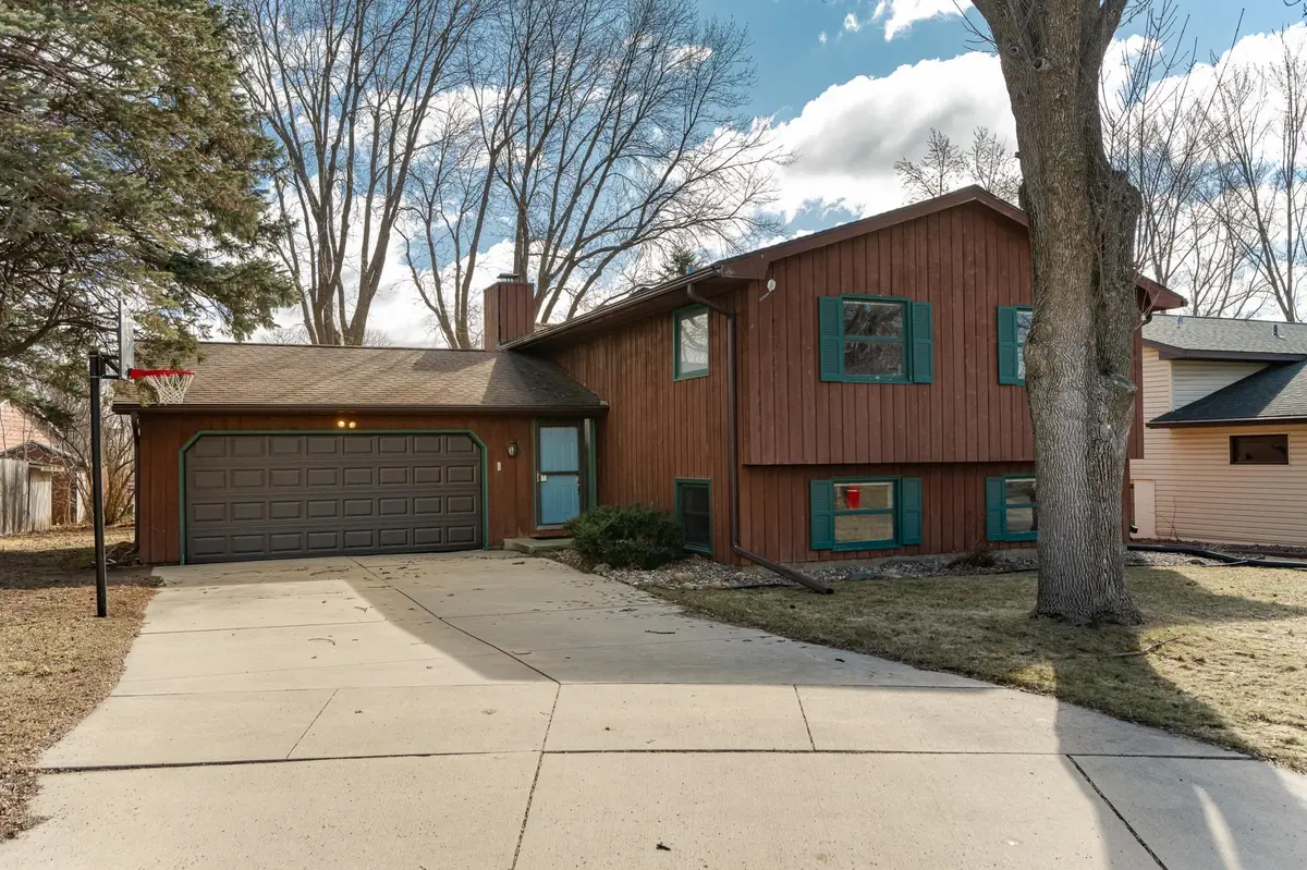 4006 Katie LN NW, Rochester, MN 55901