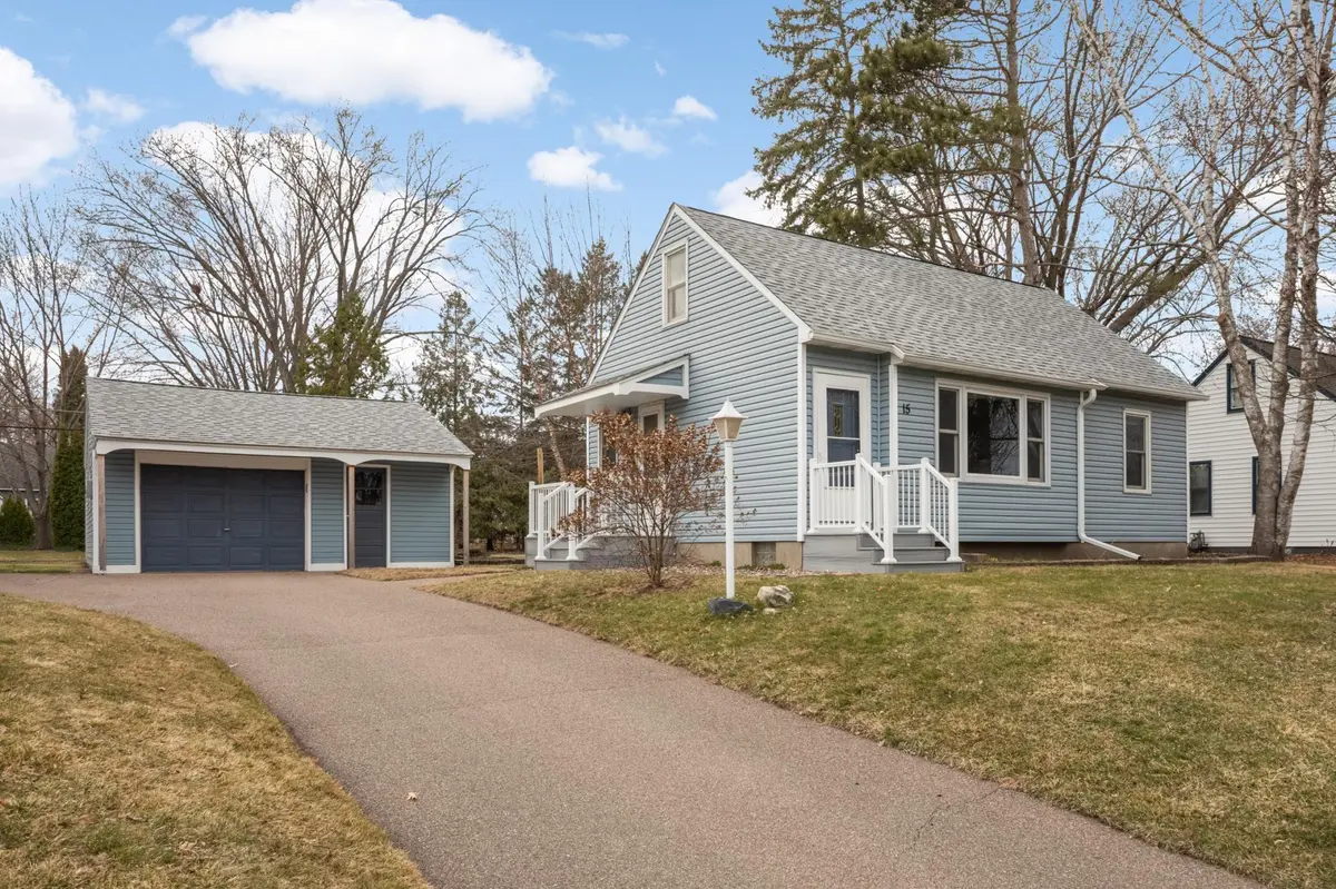 15 Circle DR, Circle Pines, MN 55014