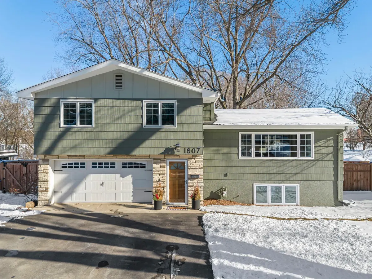 1807 Texas AVE S, Saint Louis Park, MN 55426