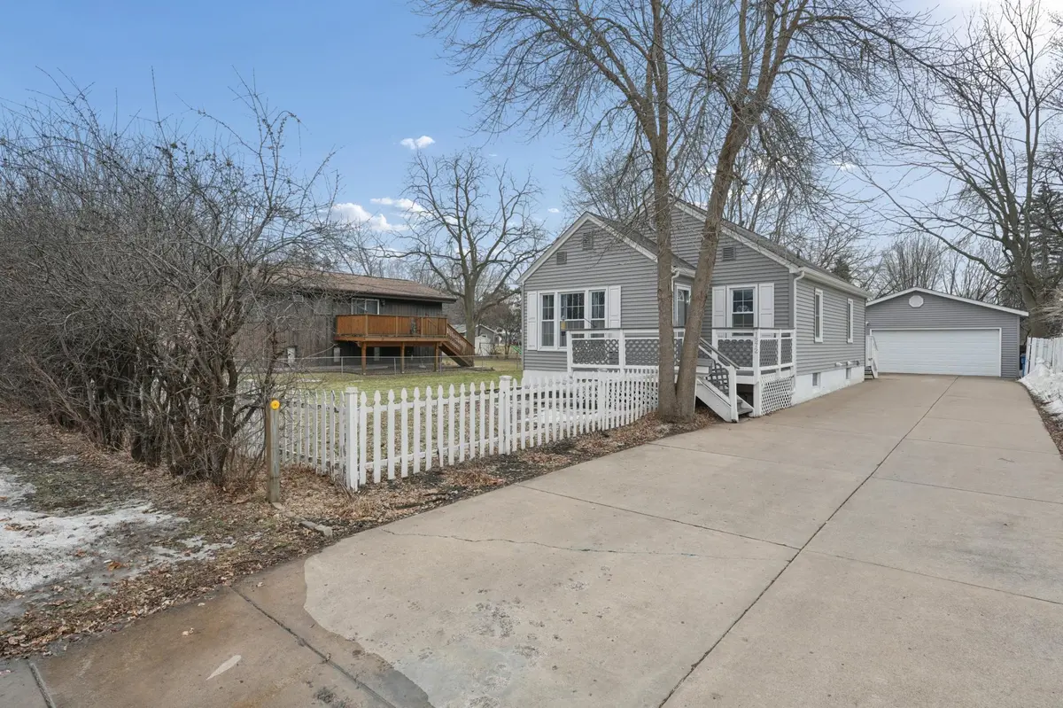 1872 4th ST, White Bear Lake, MN 55110