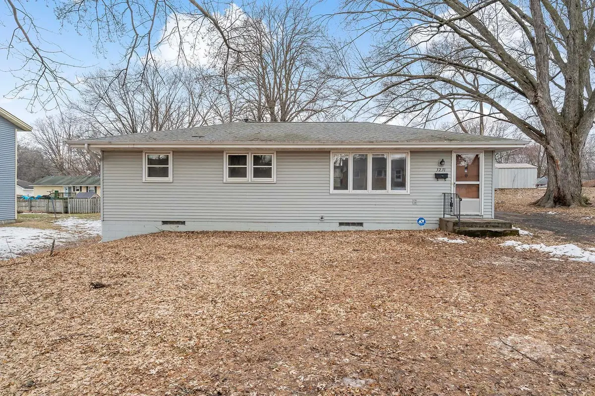 3231 Zane AVE N, Crystal, MN 55422