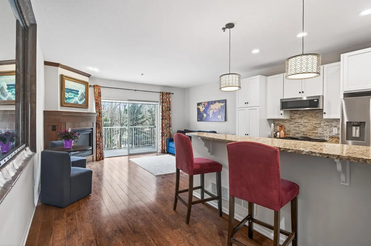 17785 Valley Cove CT, Minnetonka, MN 55345