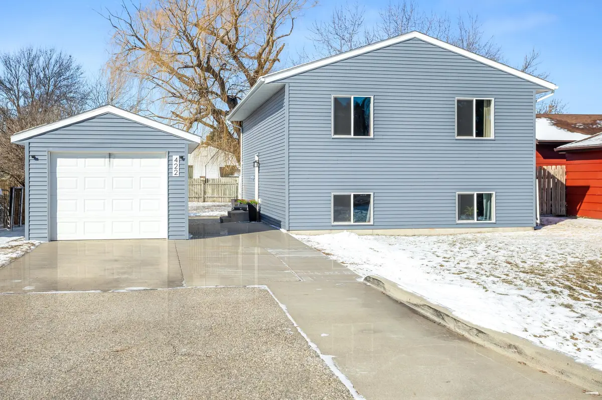 422 5th AVE, Mapleton, ND 58059