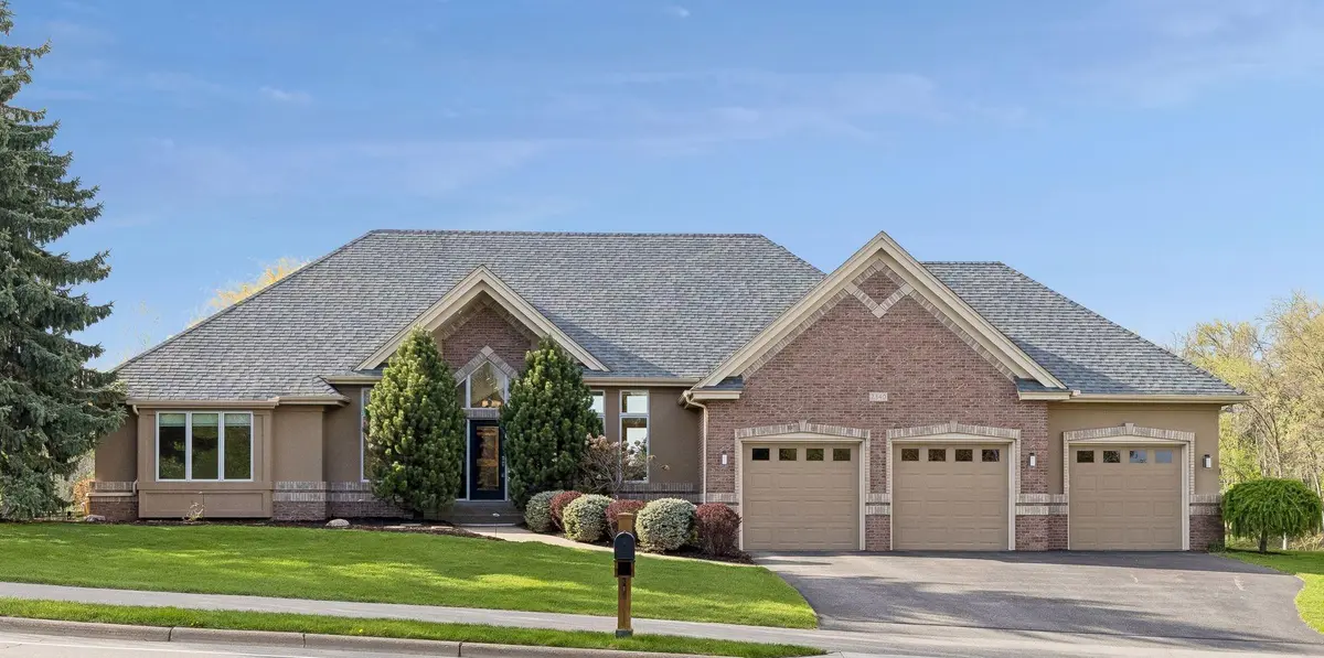 2340 Lake Lucy RD, Chanhassen, MN 55317