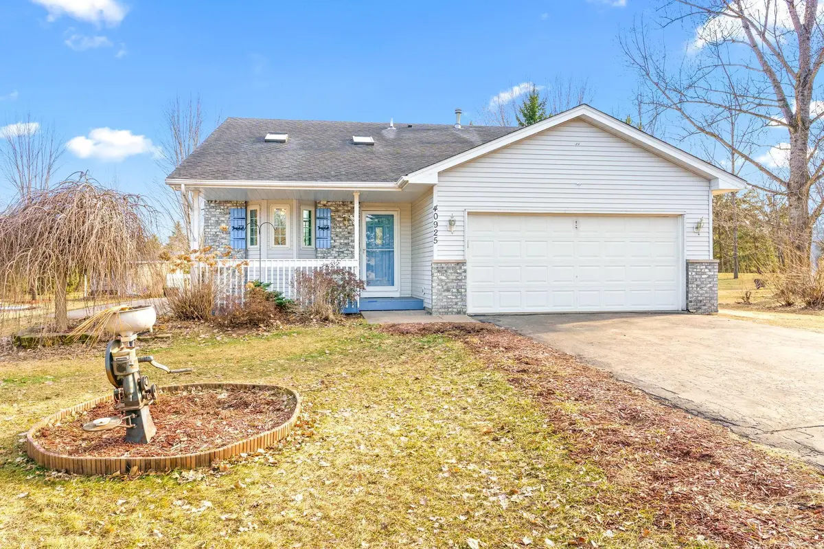 40925 Fenian WAY, North Branch, MN 55056