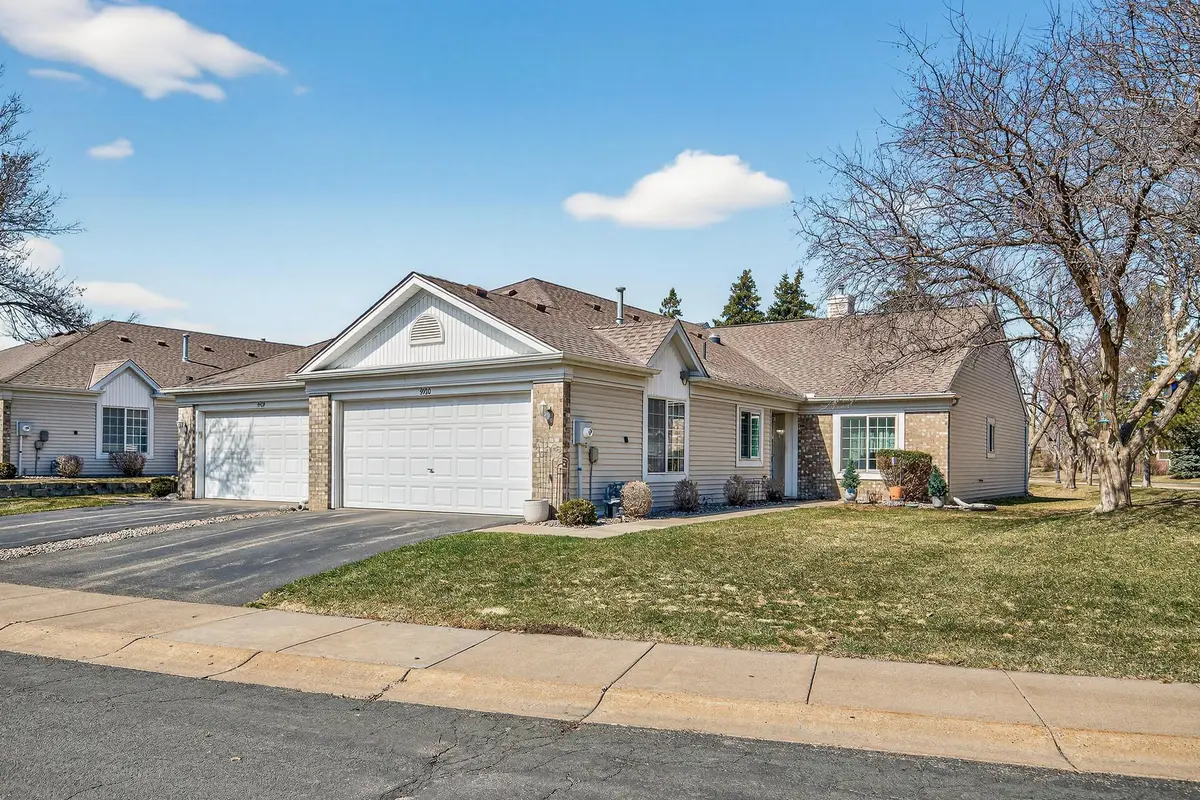 9100 Prairieview LN N, Champlin, MN 55316