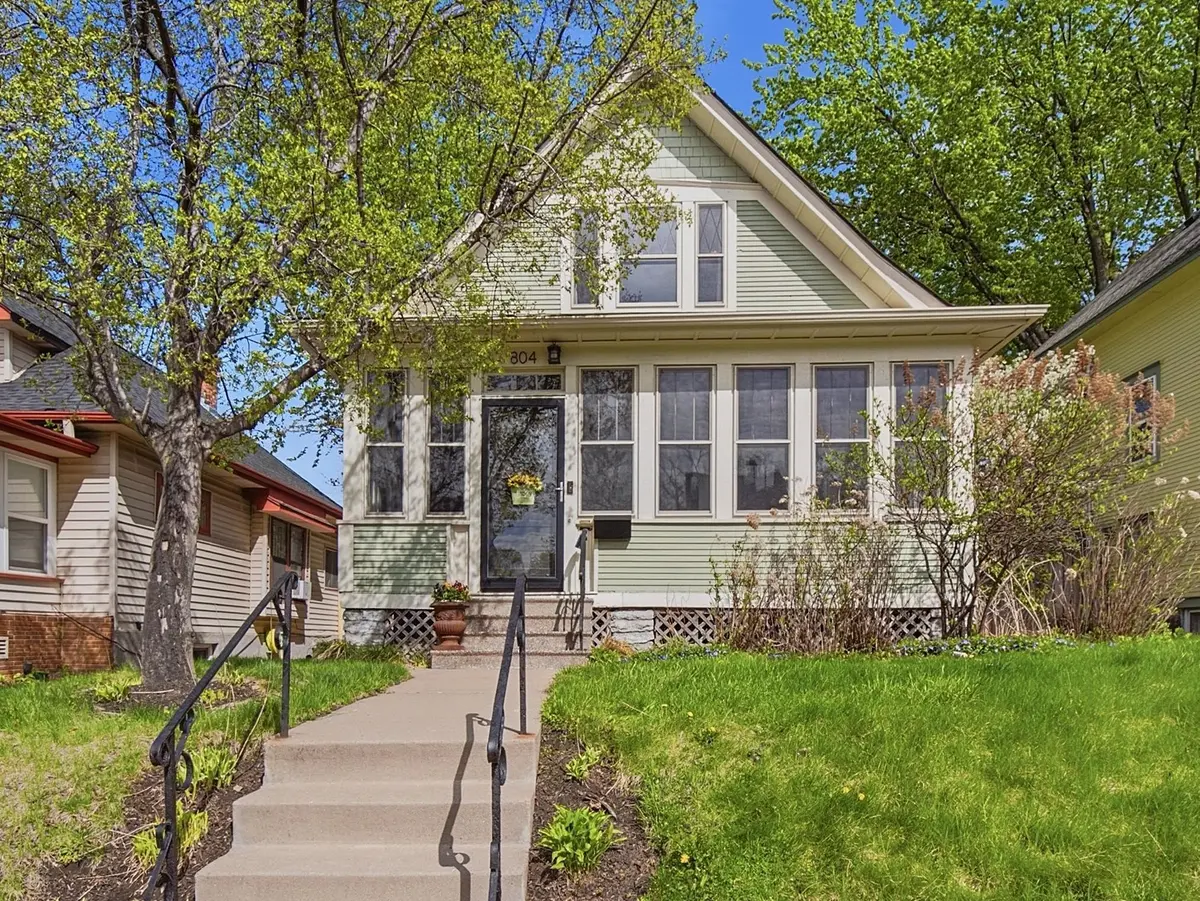 804 Smith AVE S, Saint Paul, MN 55107