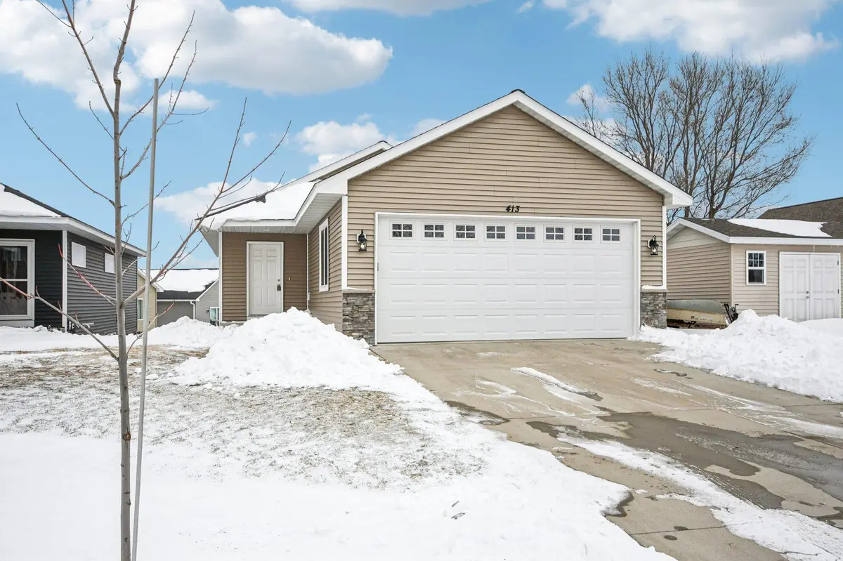 413 Grant AVE SE, Hutchinson, MN 55350