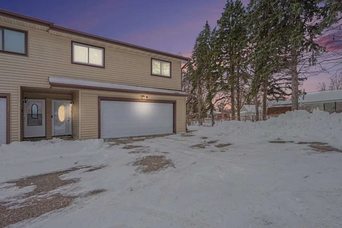 11137 Trail West RD, Bloomington, MN 55437
