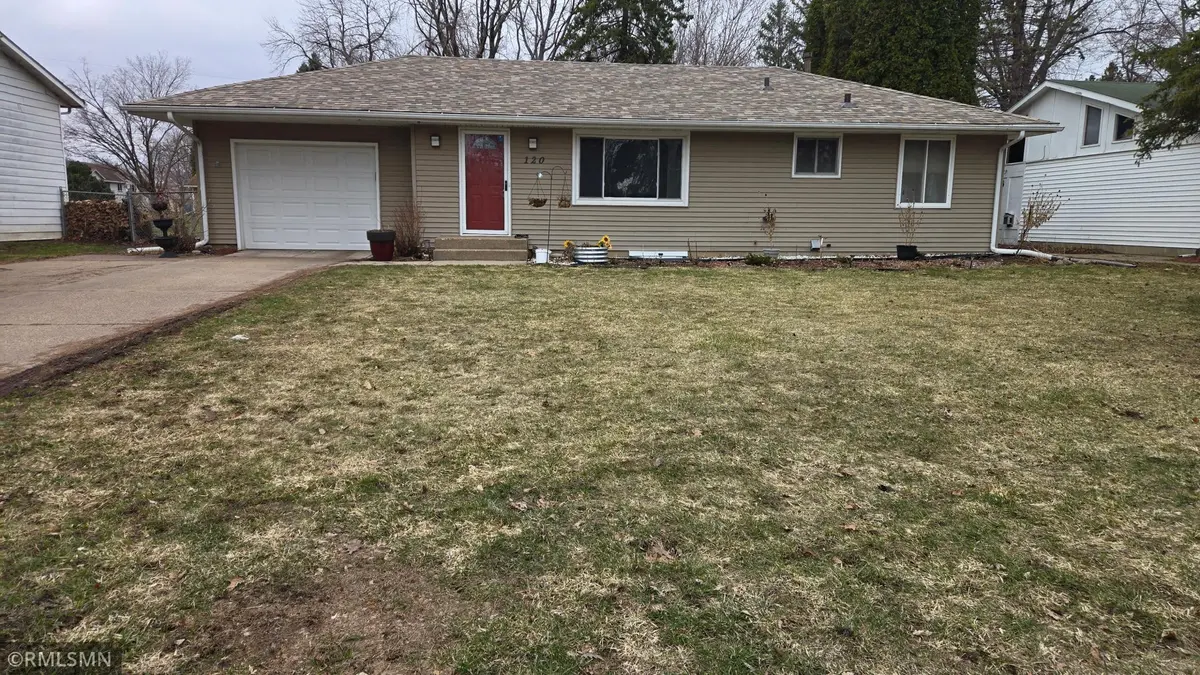 120 Oakwood RD, Apple Valley, MN 55124