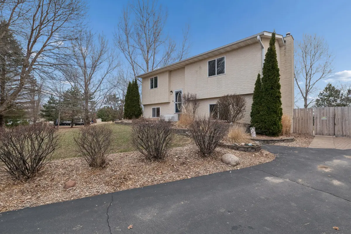 37625 Eleanor AVE, North Branch, MN 55056