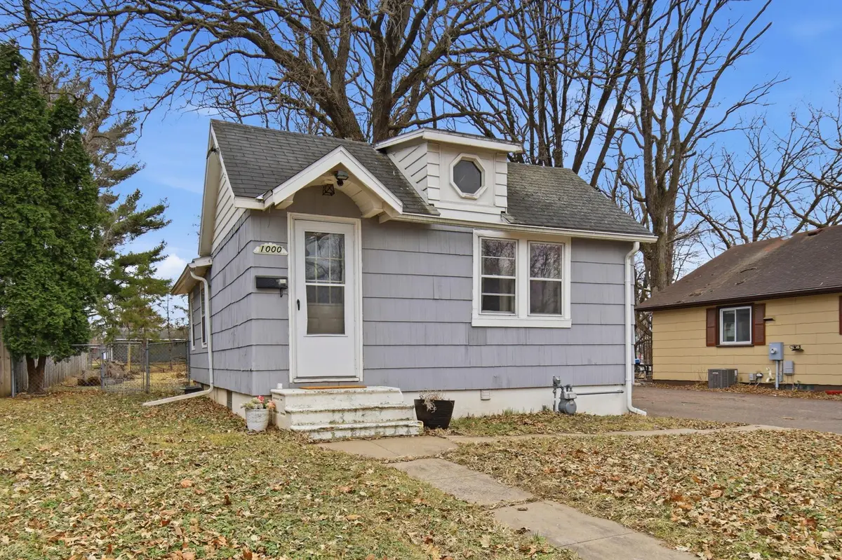 1000 13th AVE NE, Austin, MN 55912