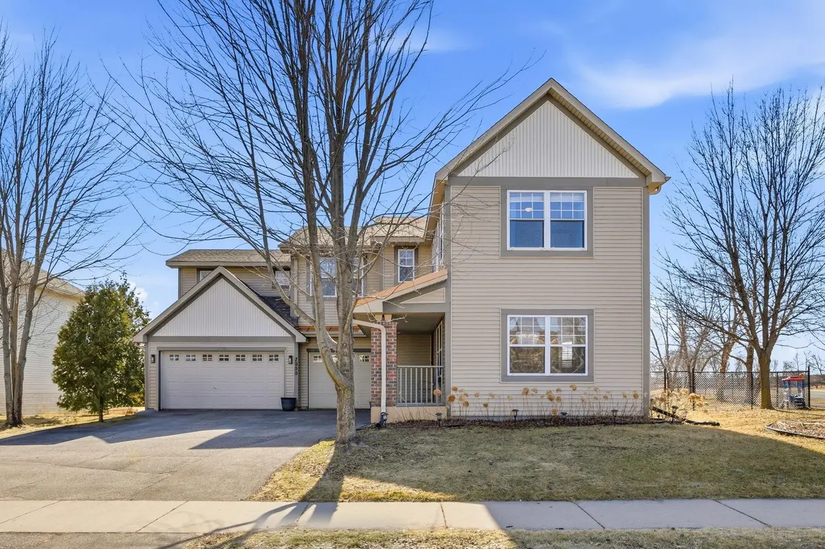 7000 Jenks DR, Rockford, MN 55373