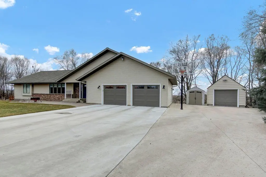 23856 County Road 2, Cold Spring, MN 56320