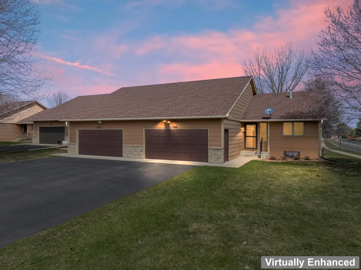 1700 Humphrey CT, Northfield, MN 55057