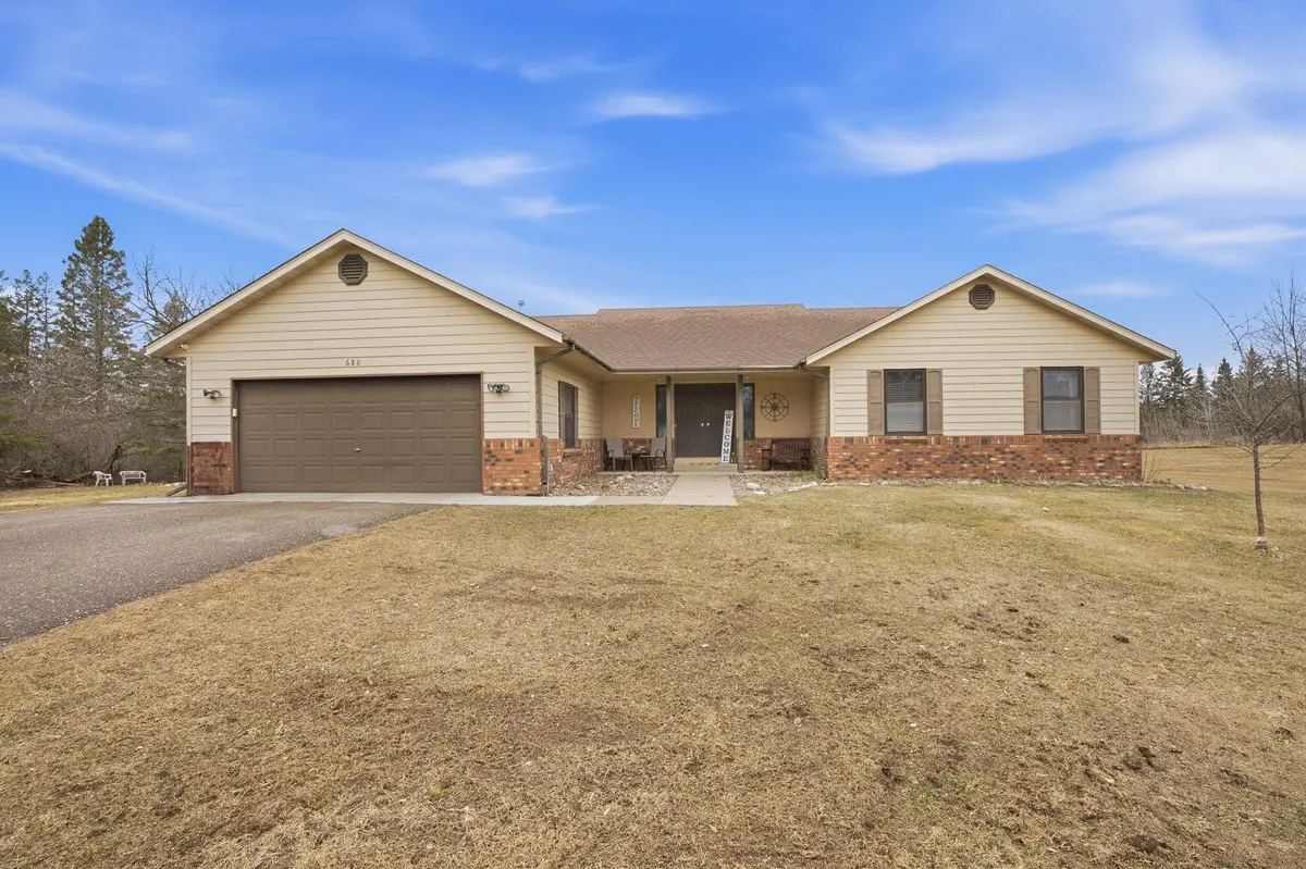 680 E Isle ST, Isle, MN 56342