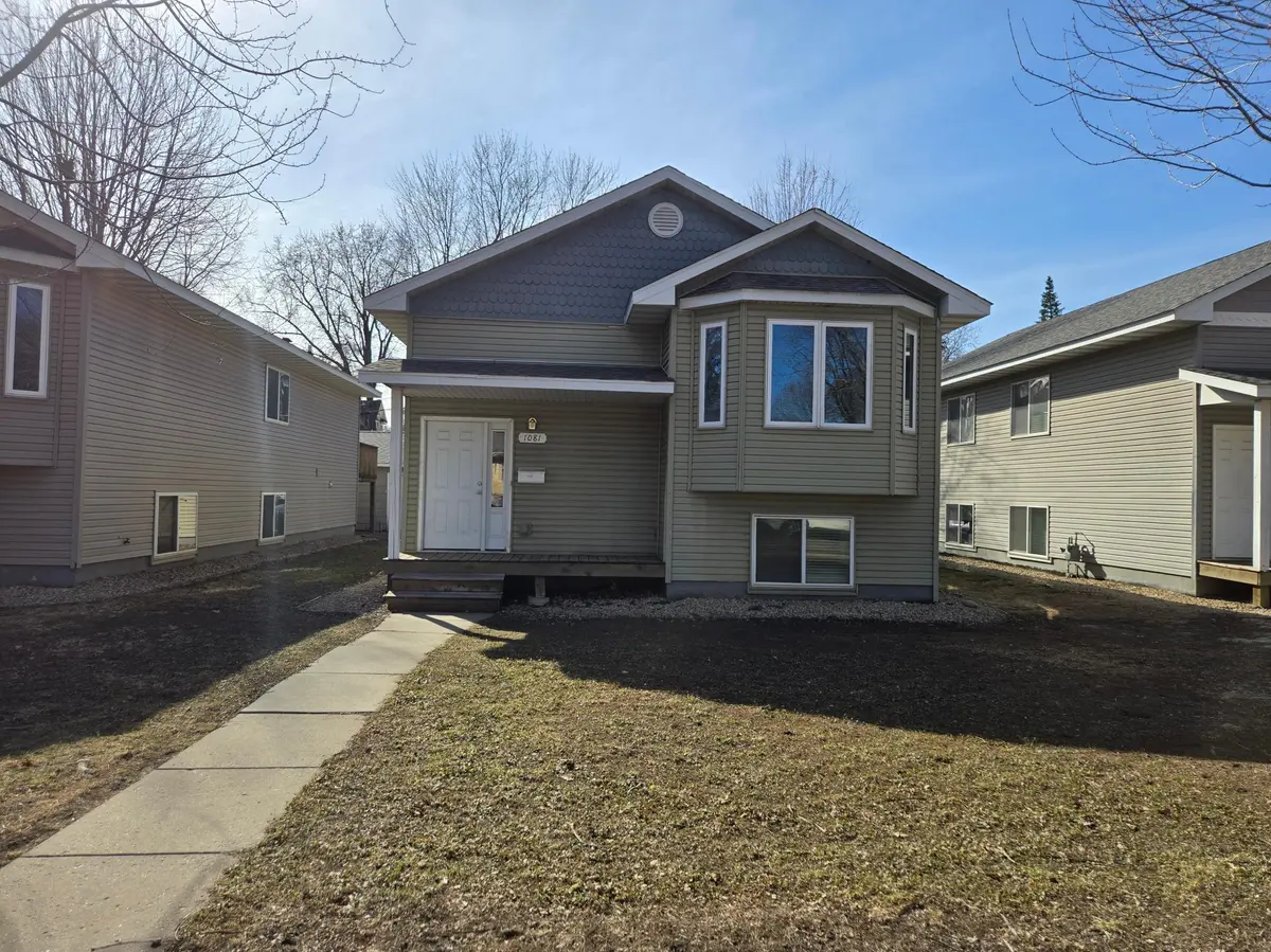 1081 26th AVE SE, Minneapolis, MN 55414