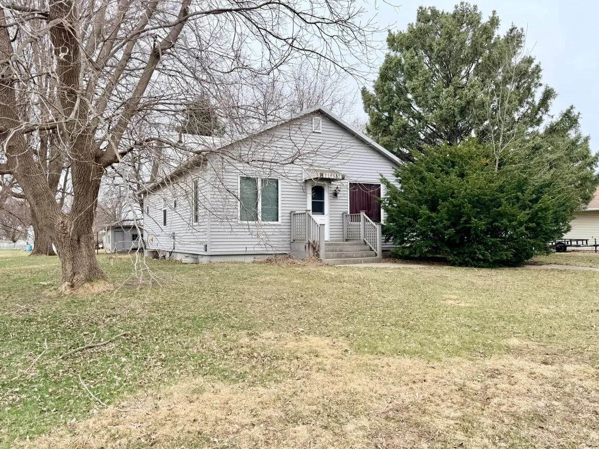 313 8th ST, Brewster, MN 56119