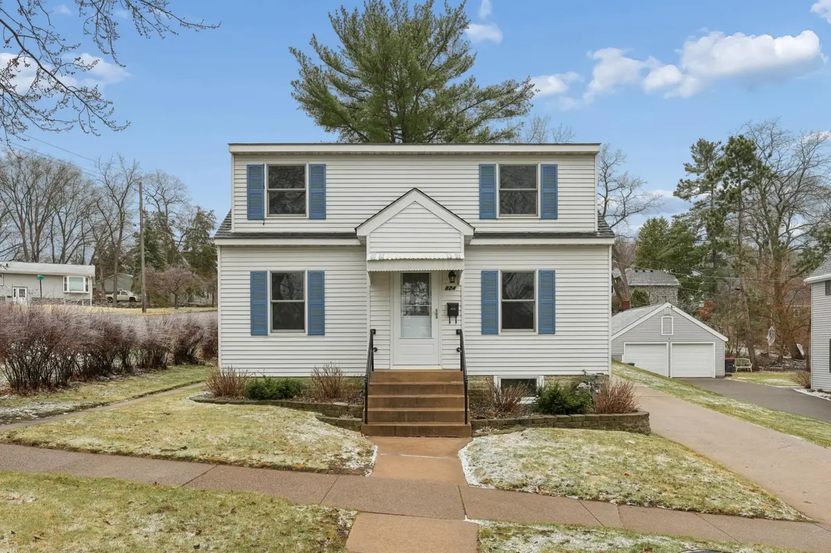 824 Elm ST, Hudson, WI 54016