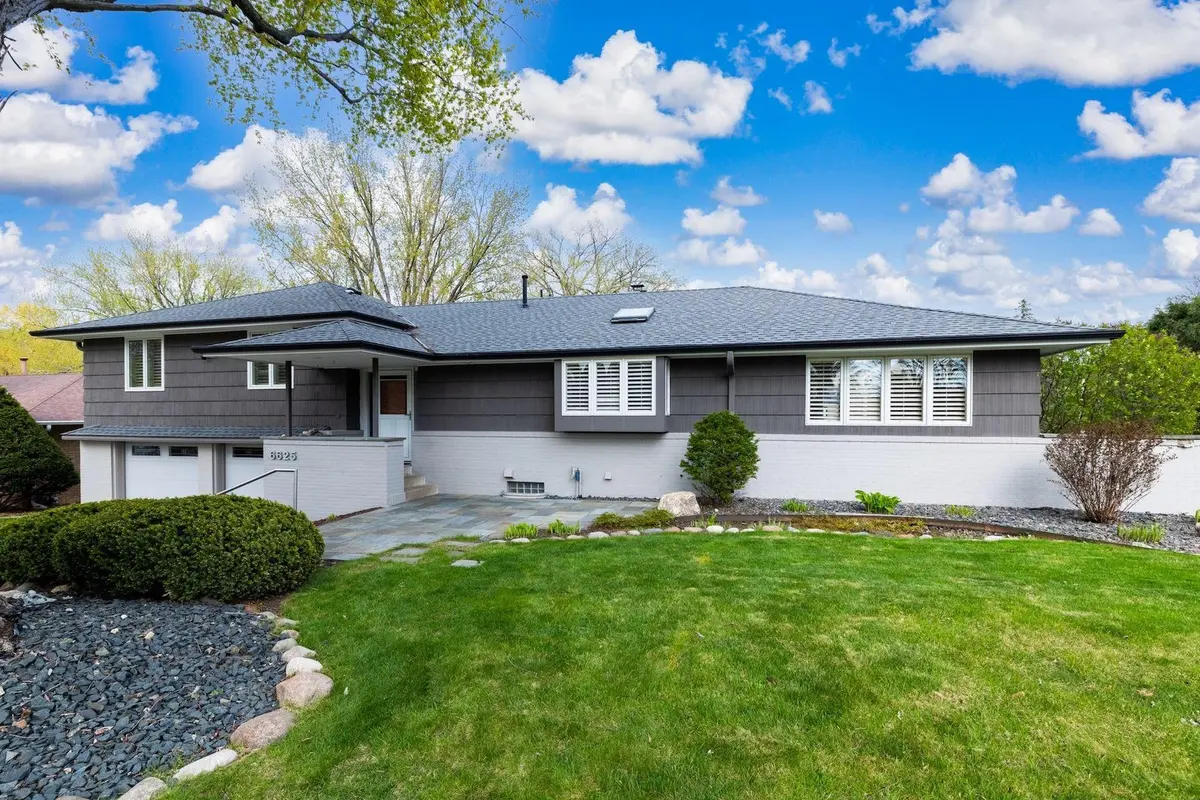 6625 Naomi DR, Edina, MN 55439